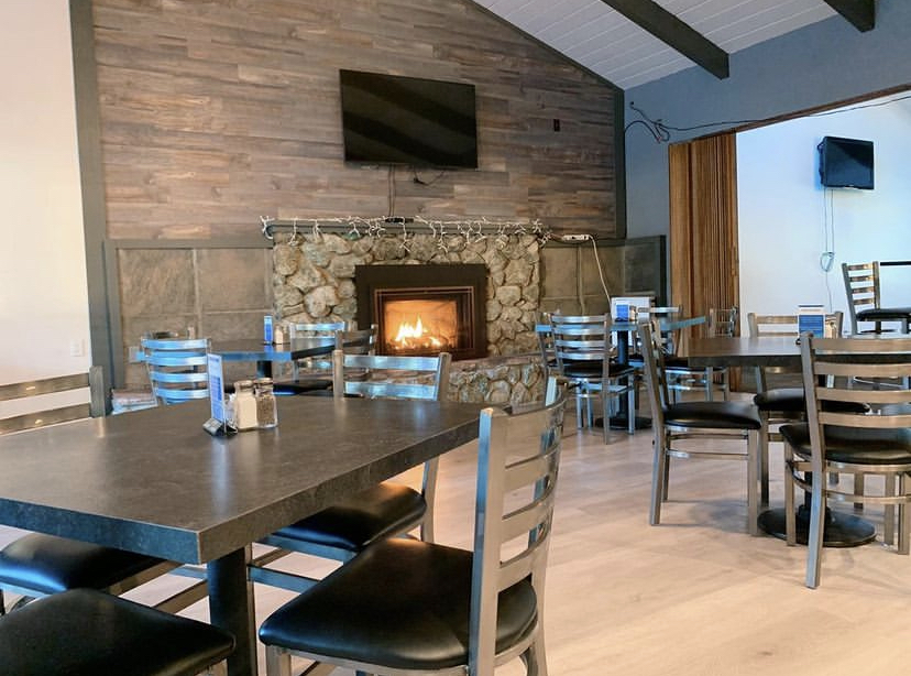 Clubhouse bar and dining room